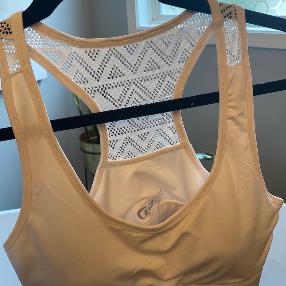 Zyia Bomber bra, size large. NWT